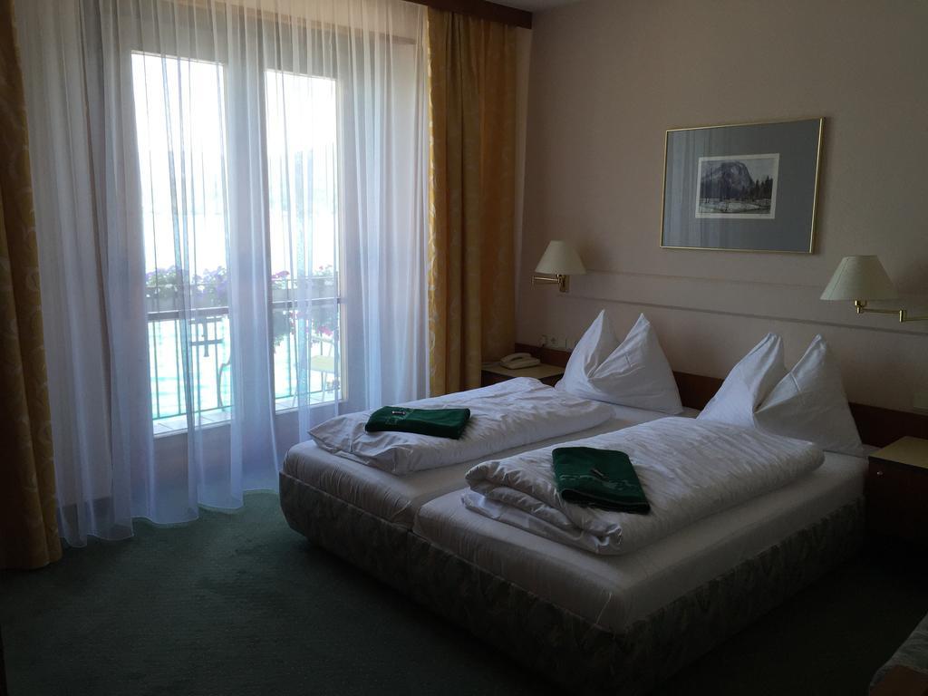 See-Hotel Post Am Attersee ไวส์เซนบัค อัม อัทเทอร์เซ ห้อง รูปภาพ