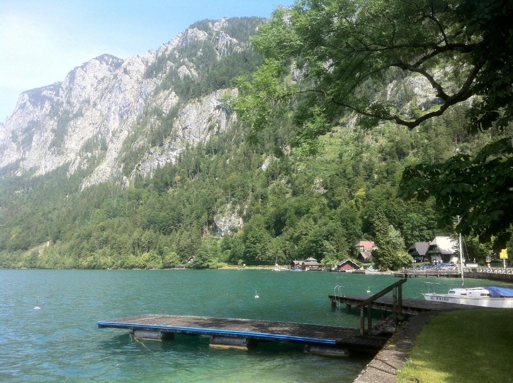 See-Hotel Post Am Attersee ไวส์เซนบัค อัม อัทเทอร์เซ ภายนอก รูปภาพ